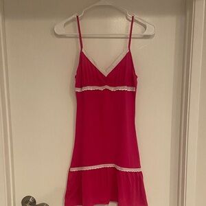 NEW Elegant Pink Lace Trim Nightgown